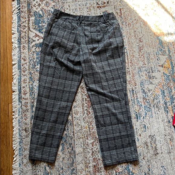 Michael Stars Black and Gray Plaid Cropped Pants - Picture 3 of 7